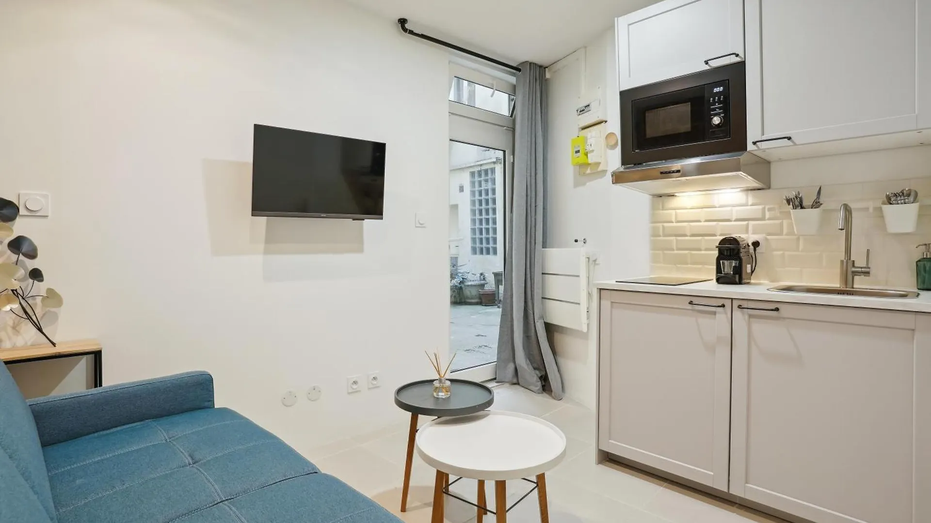 Tiny Suite 12 D Paris'S Heart! Paris
